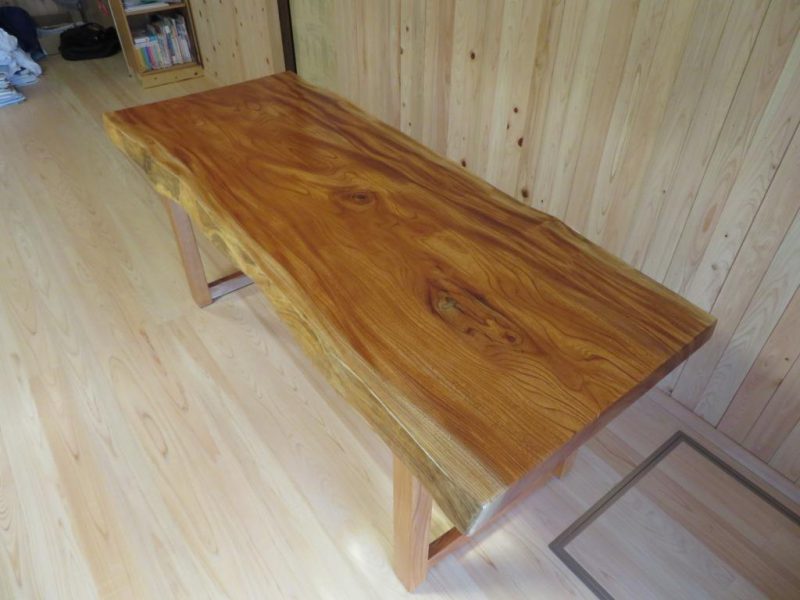 天然木一枚板　欅　ダイニングテーブル　納品事例