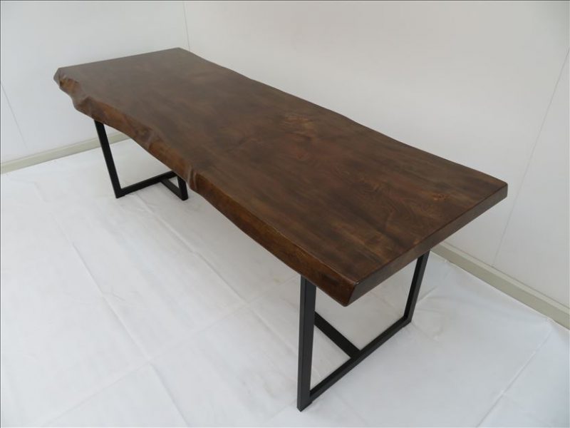 トチ　一枚板テーブル　（TOC-001)　　価格；240,000円