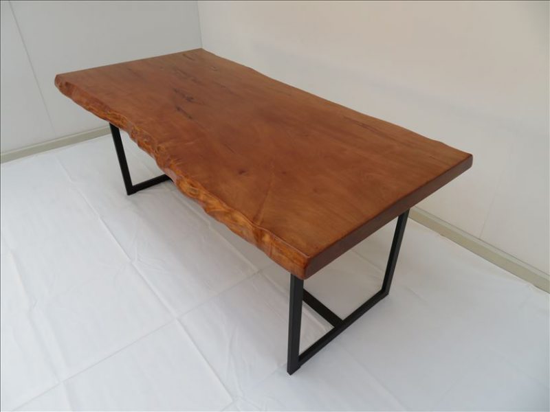 トチ　一枚板テーブル　（TOC-006)　　価格；240,000