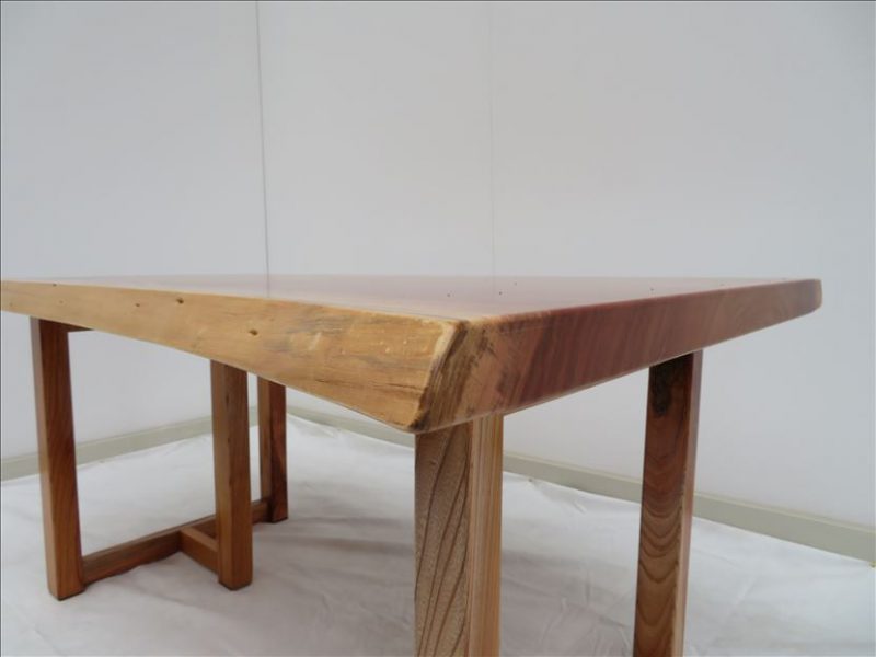 ケヤキ　一枚板テーブル　（KE-005)　　価格 ；250,000 (円）