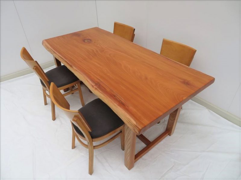 ケヤキ　一枚板テーブル　（KE-008)　　価格 ；230,000 (円）