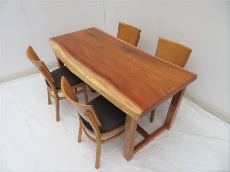 ケヤキ　一枚板テーブル　（KE-009)　価格；195,000円