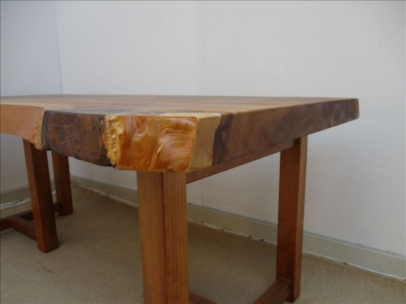 スギ　一枚板テーブル（SUO-005)　　価格；売約済み