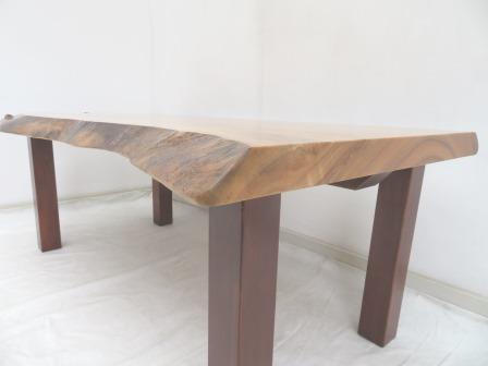 クス（KUS – 001)　一枚板テーブル　　販売価格；450,000円