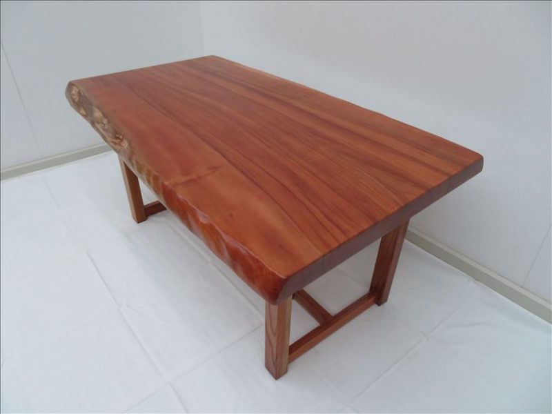 カツラ　一枚板テーブル（KT-001)　　価格；300,000（円）
