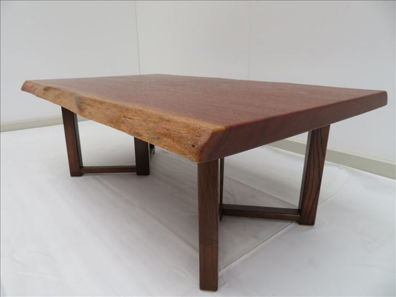 サペリ　一枚板ソファーテーブル　（SA-002）　価格：140,000円